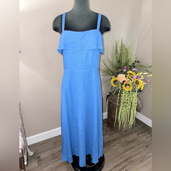 Ann Taylor • Midi Flare Dress - Picture 6 of 16